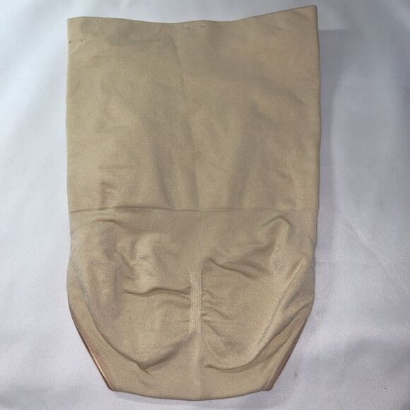 ASSETS by SPANX Women's Remarkable Results High-Waist Control Brief Size S *NEW* - Picture 7 of 8